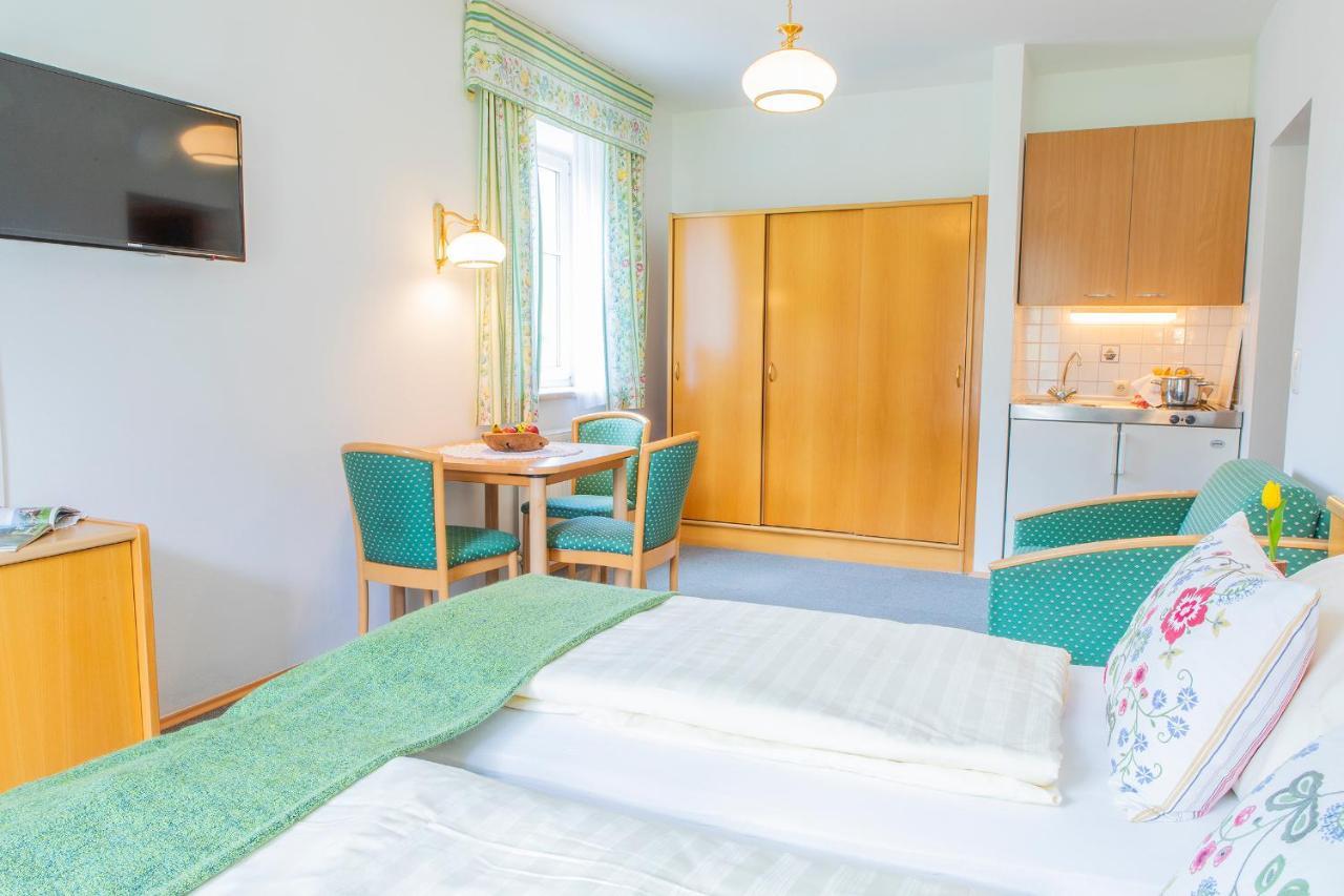 Hotel Garni Weberhausl Штробль Экстерьер фото
