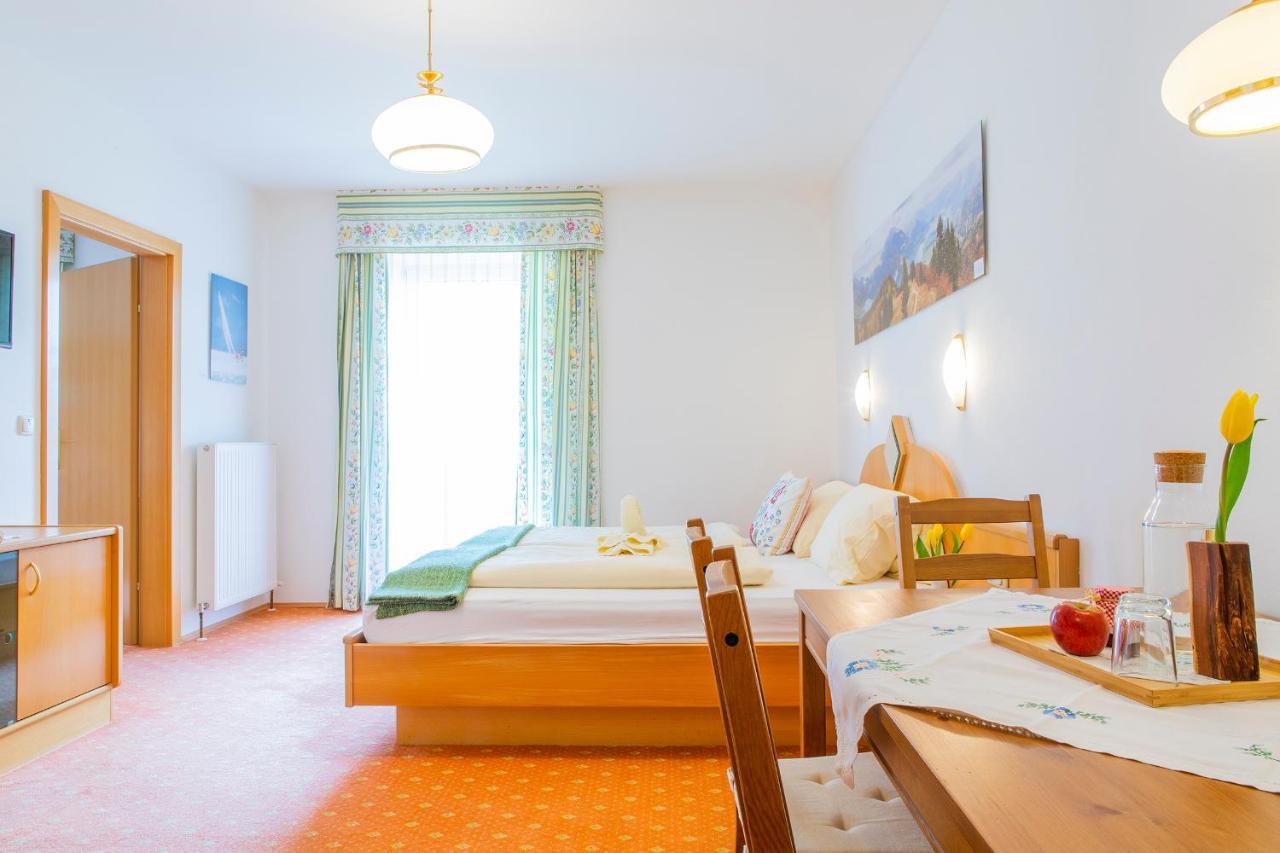 Hotel Garni Weberhausl Штробль Экстерьер фото